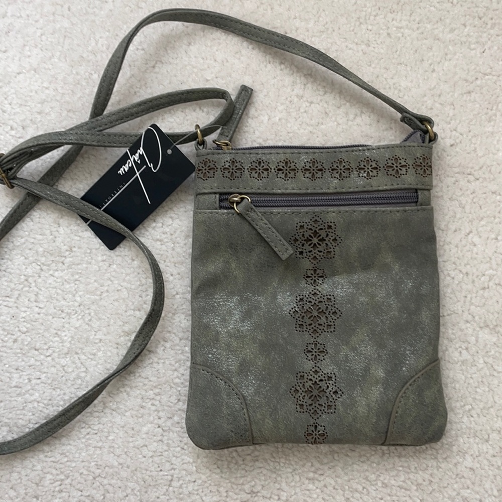 Crossbody purse